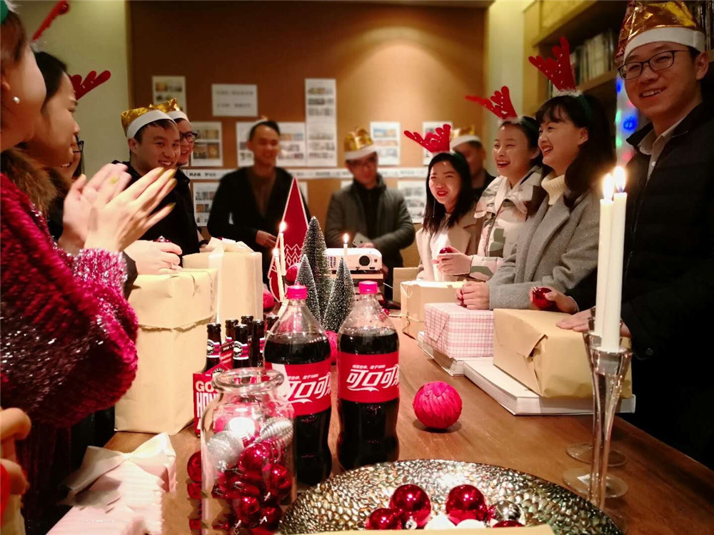 迪梵宜設計圣誕狂歡趴